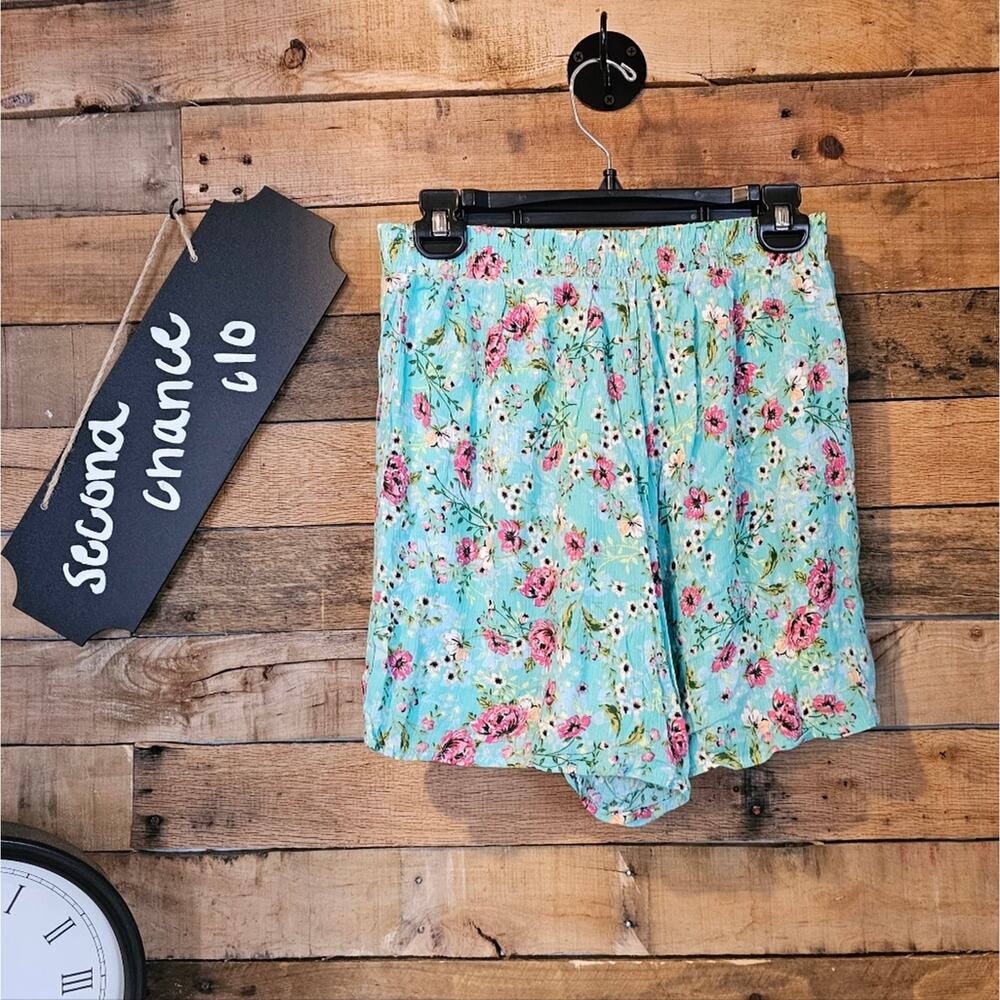 Dee Elly women's aqua green floral causal shorts size M
